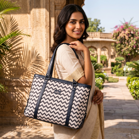 Sleek Laptop Canvas Tote Handbags (Black & White)