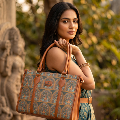 Printed Heritage Handbag (Brown)